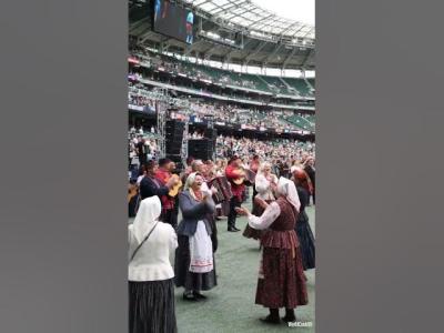 COOKING SKILL Folk Music Summit 300 Performers 60 Grandmas Stadium Full grandmacooks