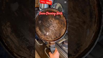 Tawa Cleaning Hack  kitchen Hacks kitchenhacks shorts hacks easyrecipes lunchboxideas