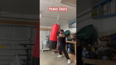Throwing Power Shots boxing boxinglife boxingworkout boxingtraining