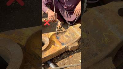 How to repair broken caterpillar Loader h link by Pakistani expert welder shorts welding