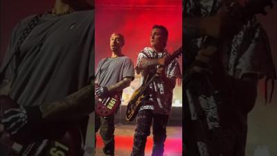 Synyster Gates  Afterlife Guitar Solo Live