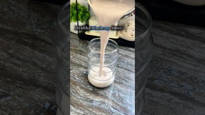 Healthy blueberry smoothie 