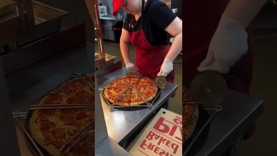 Pizza viral video funny funnyvideo