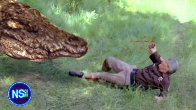 Giant Croc Tries to Escape Trap  Lake Placid 2