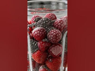 Healthy Pomegranate Smoothie with Milk smoothierecipes recipe
