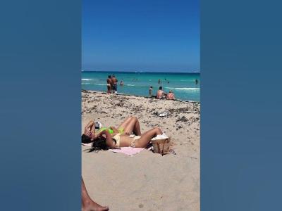  Miami Beach a Sunny Day